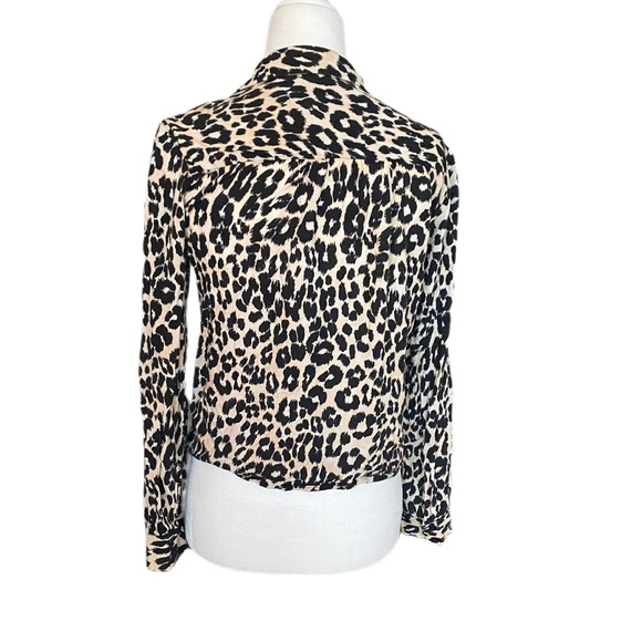 Topshop Animal Print Button Down Shirt Size 4 - Picture 2 of 10